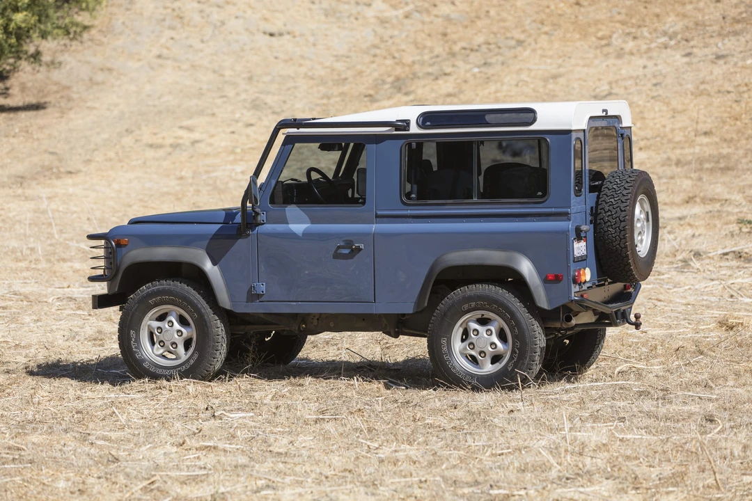 1997 Land Rover Defender 90 - Image 7 of 31