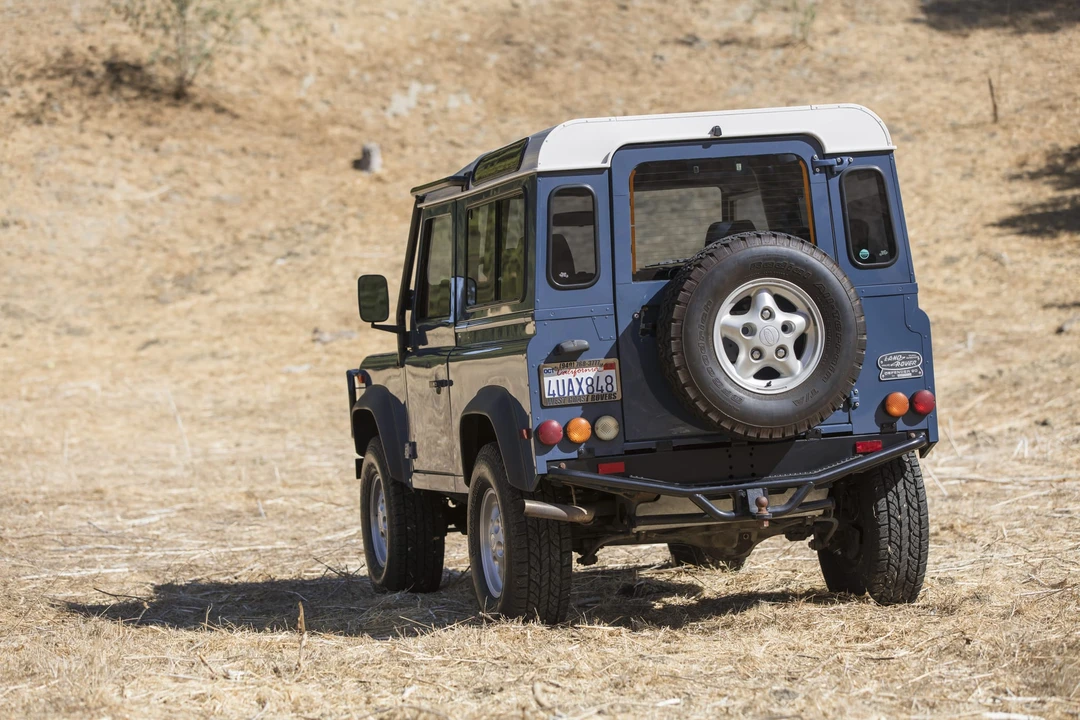 1997 Land Rover Defender 90 - Image 11 of 31