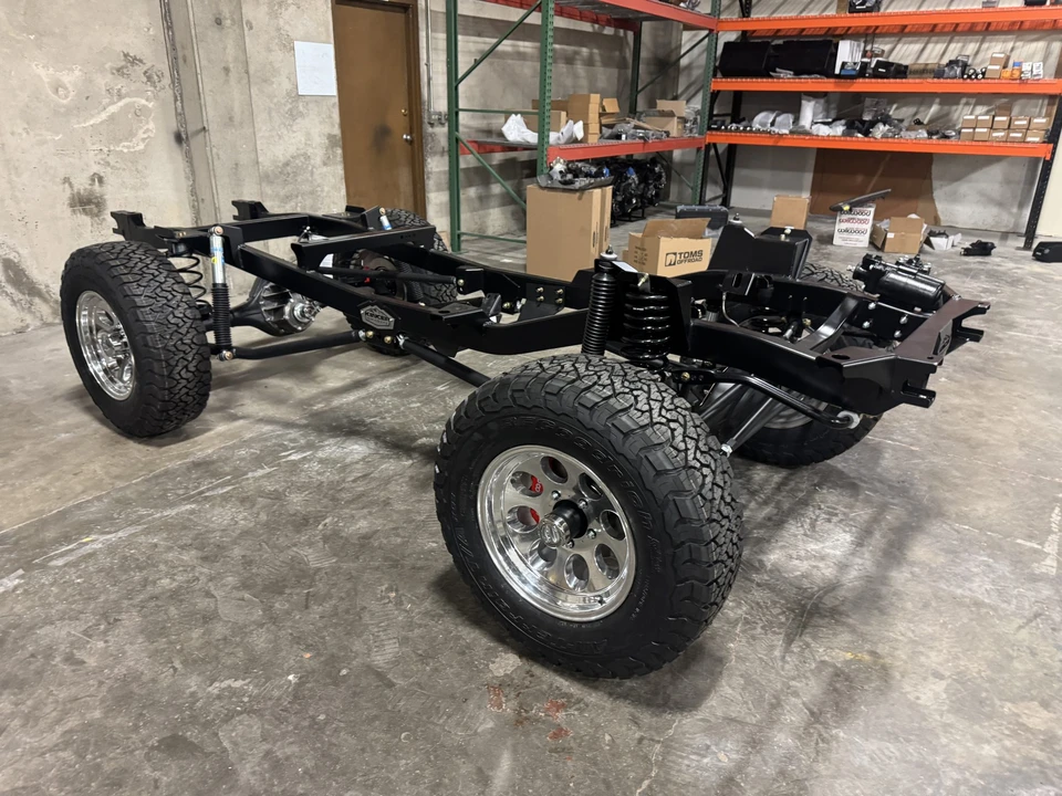 Parts & Memorabilia Rolling Chassis - Image 4 of 31