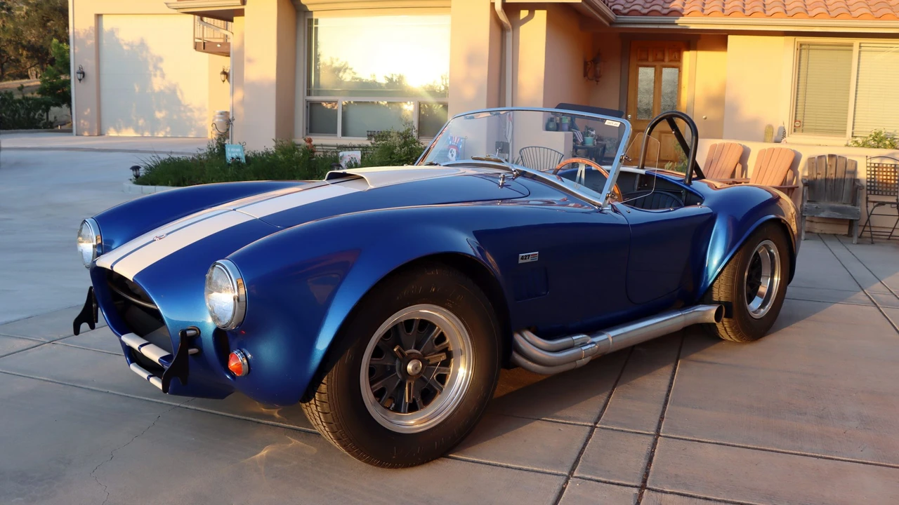 Shelby Cobra Replica - Image 8 of 31