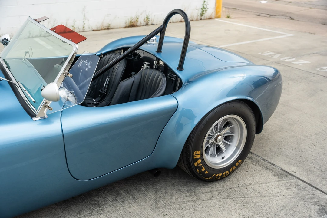 Shelby Cobra Replica - Image 24 of 31