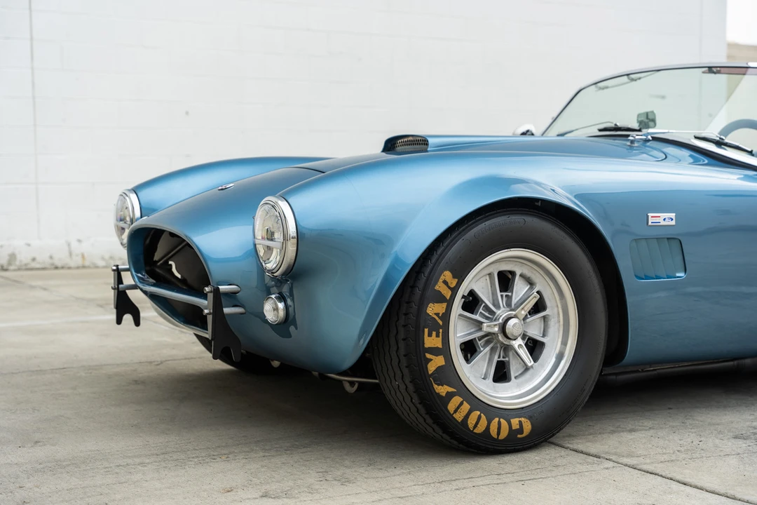 Shelby Cobra Replica - Image 23 of 31