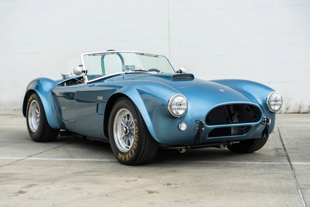 Shelby Cobra Replica - Image 7 of 31