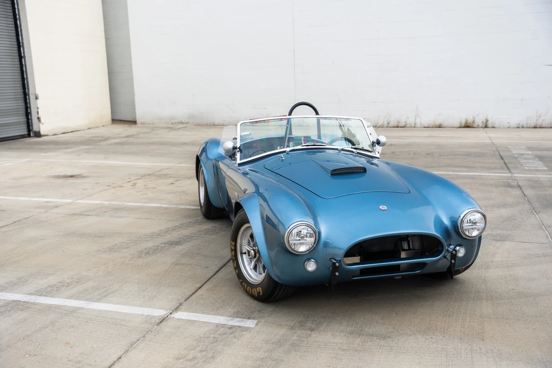 Shelby Cobra Replica - Image 4 of 31