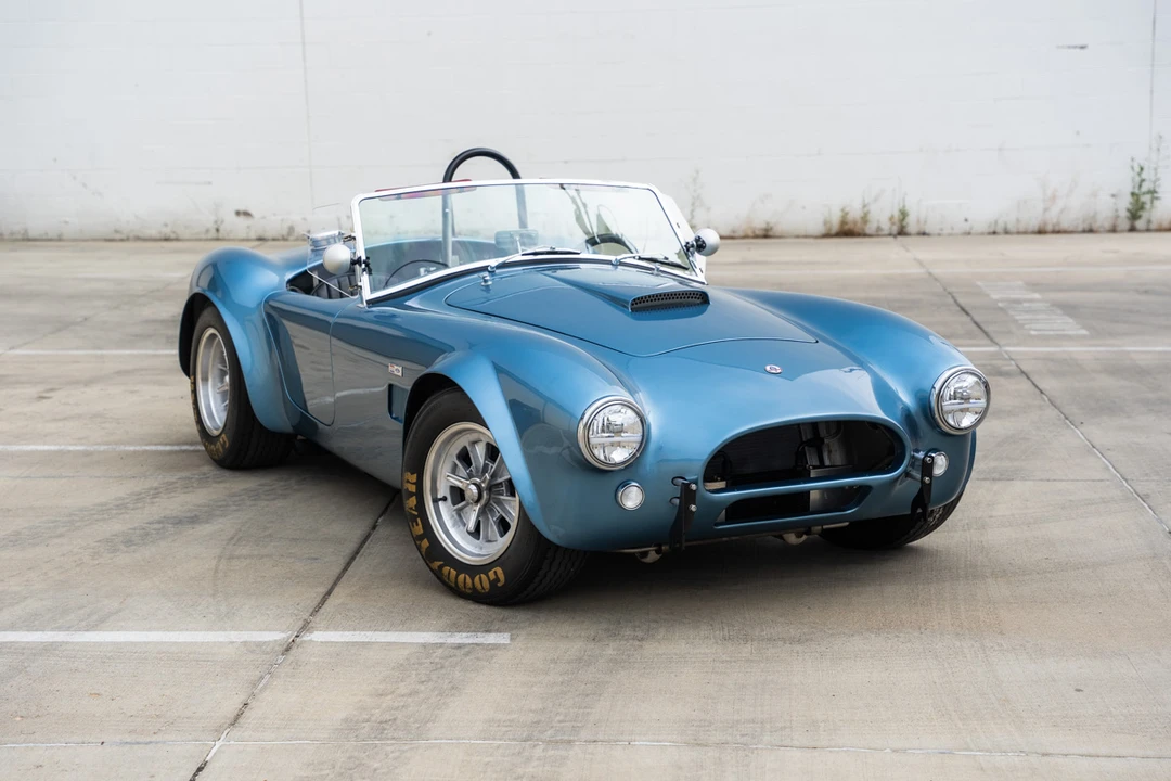 Shelby Cobra Replica - Image 5 of 31