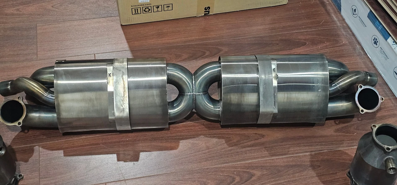 2017 Parts & Memorabilia Mechanical Components - Image 2 of 7