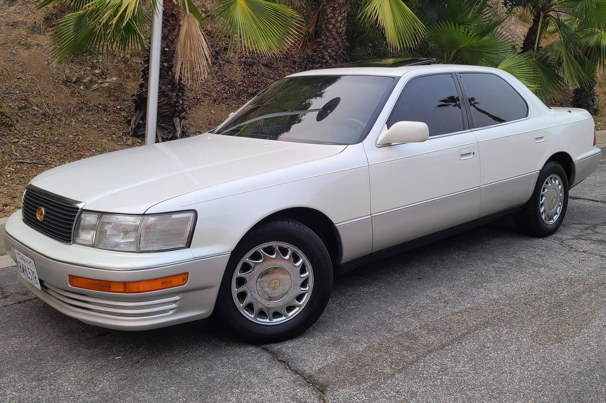 1992 Lexus LS 400