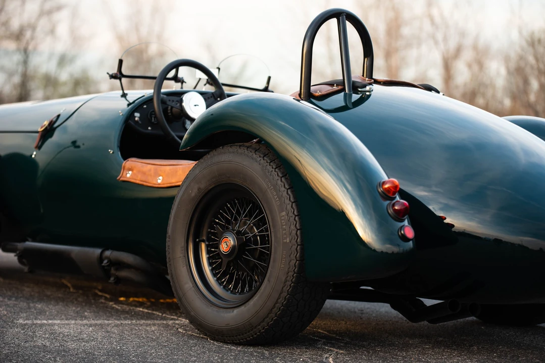 Vehicle image 29 of 31