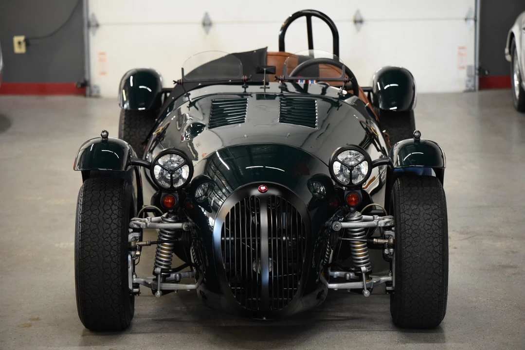 Vehicle image 26 of 31