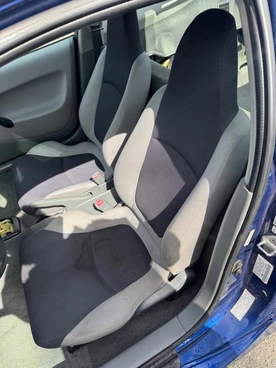 2001 Honda Insight 1st Gen - Image 6 of 10