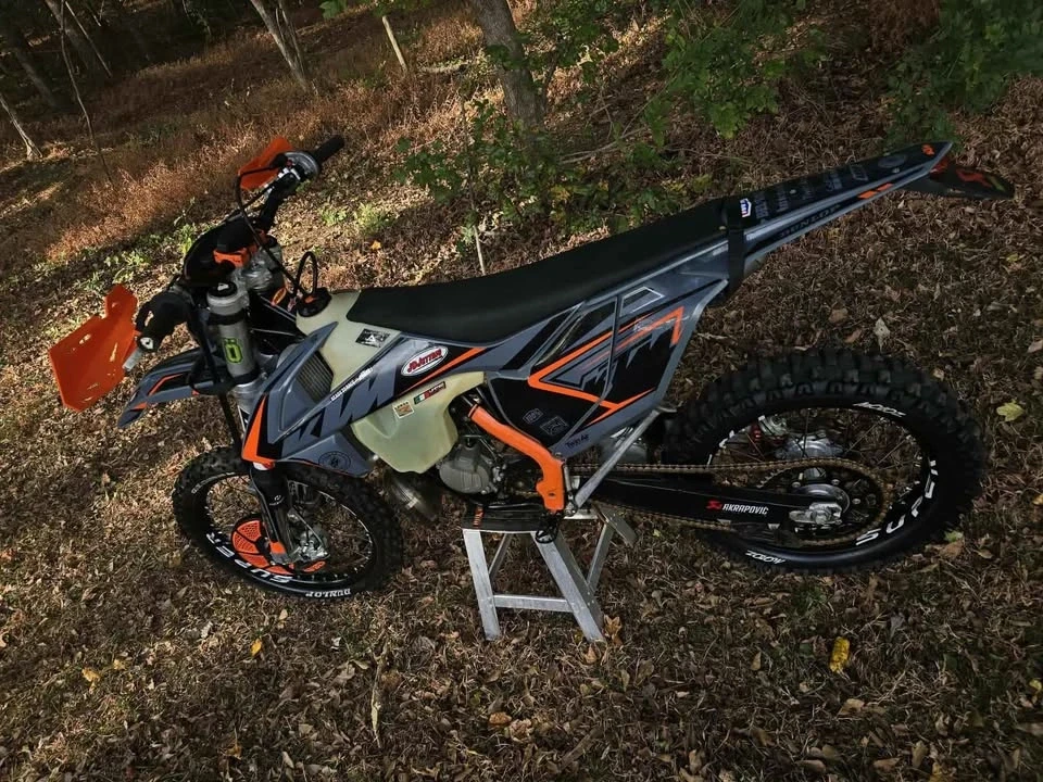 2017 KTM - Image 3 of 8