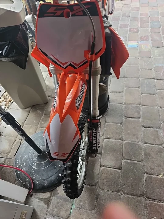 KTM - Image 2 of 4