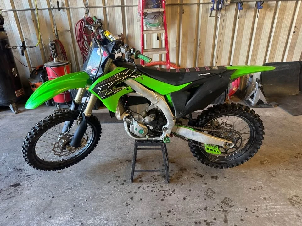 Kawasaki KX - Image 3 of 4