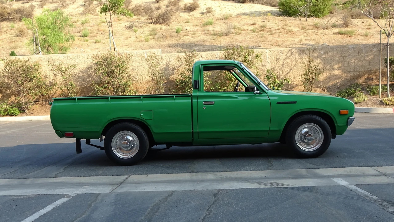 1974 Nissan - Image 14 of 31