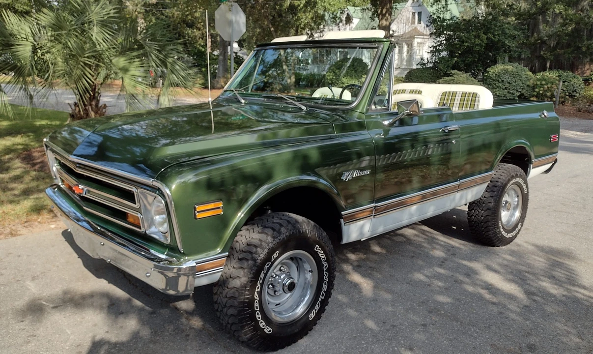 1971 GMC Jimmy 1st Gen - Image 14 of 31