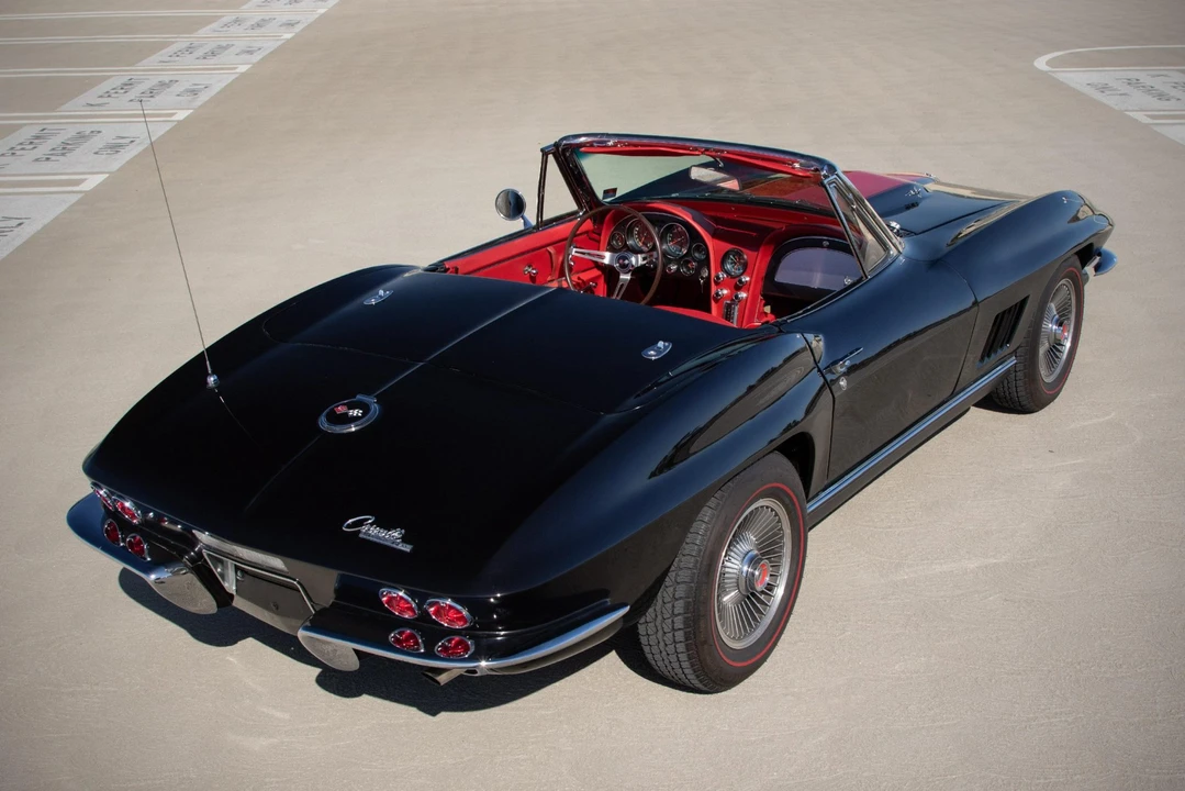 1967 Chevrolet Corvette C2 - Image 15 of 31