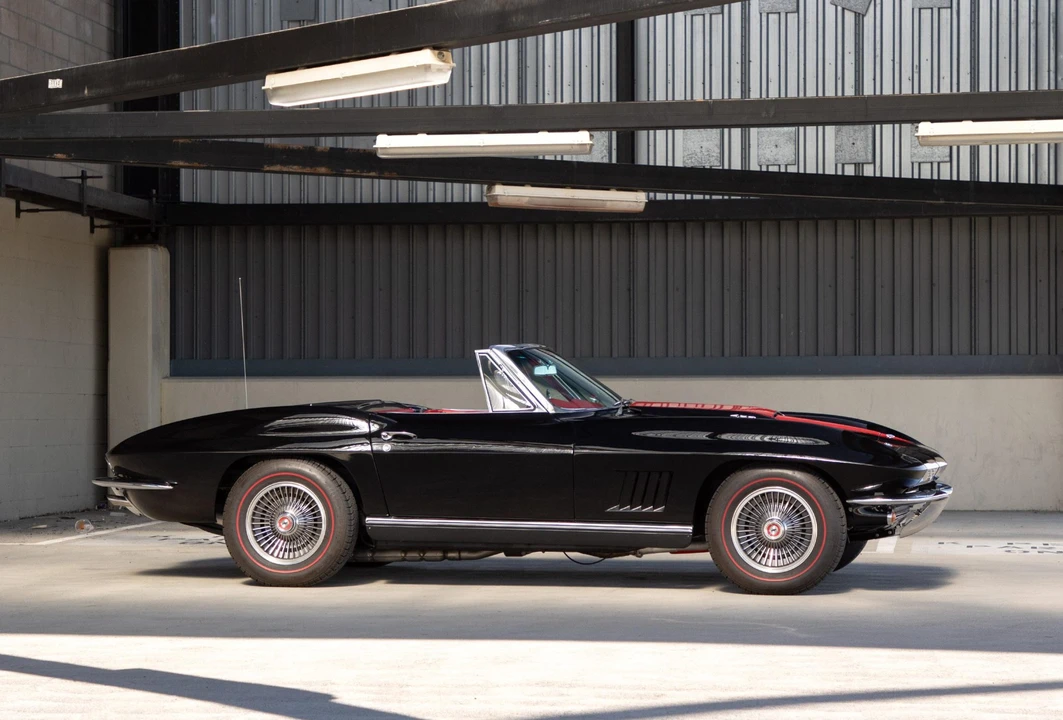 1967 Chevrolet Corvette C2 - Image 13 of 31