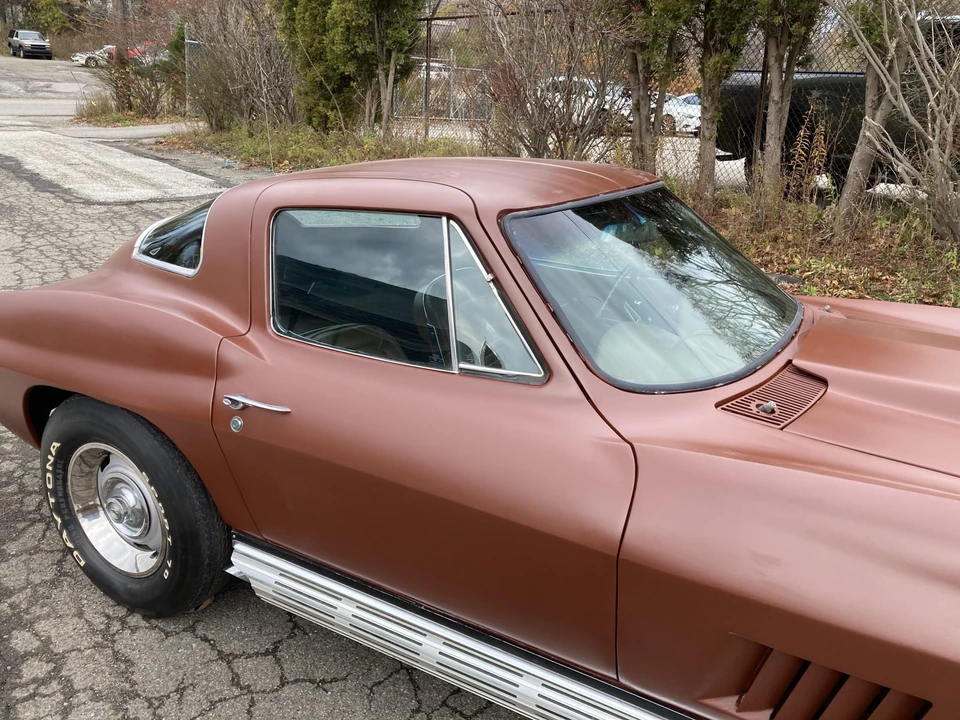 1967 Chevrolet Corvette C2 - Image 18 of 31