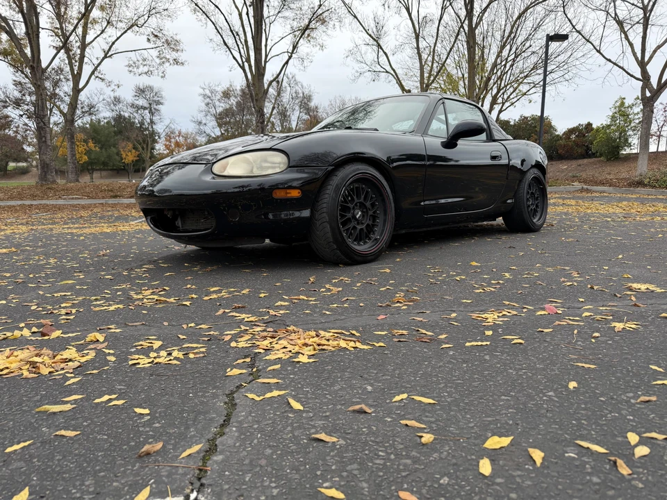 1999 Mazda NB MX-5 Miata - Image 2 of 31