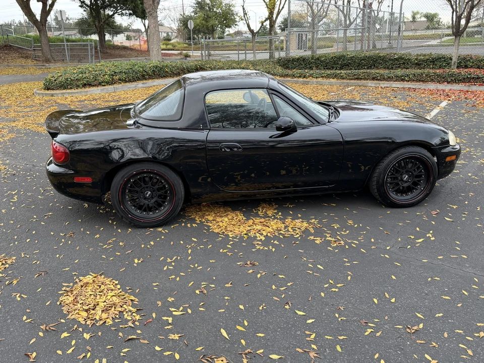1999 Mazda NB MX-5 Miata - Image 9 of 31