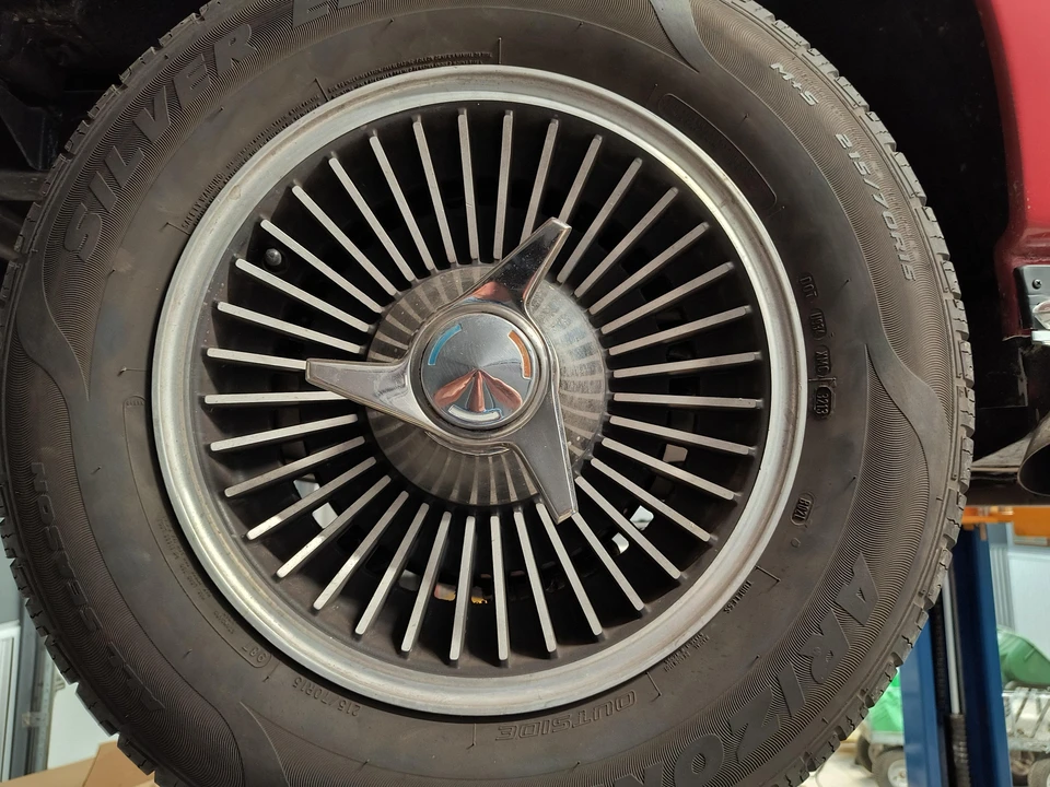 1965 Chevrolet Corvette C2 - Image 15 of 31