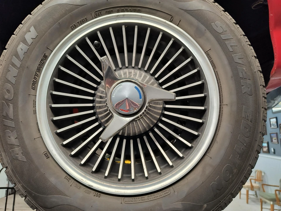 1965 Chevrolet Corvette C2 - Image 14 of 31