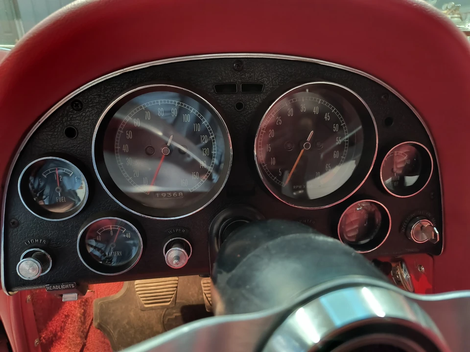 1965 Chevrolet Corvette C2 - Image 21 of 31