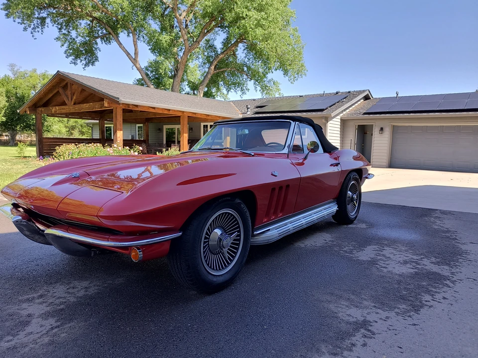 1965 Chevrolet Corvette C2 - Image 2 of 31