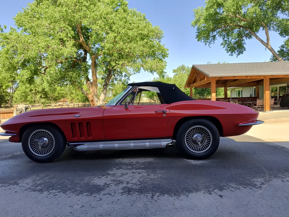 1965 Chevrolet Corvette C2 - Image 10 of 31