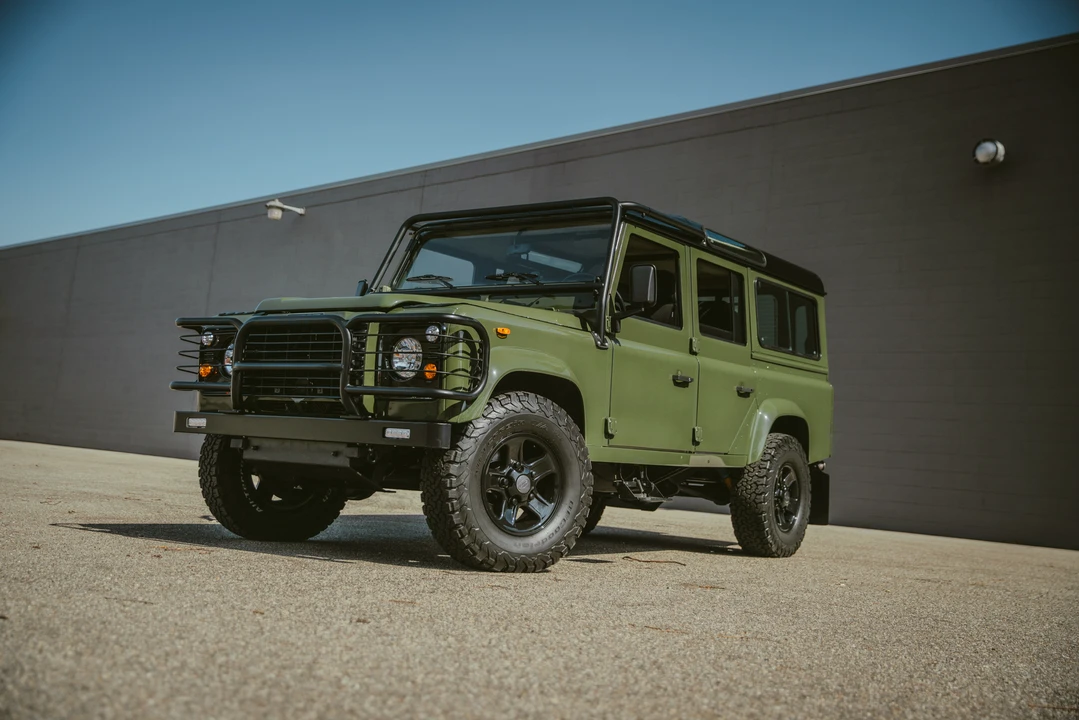 1986 Land Rover Defender 110 - Image 2 of 31