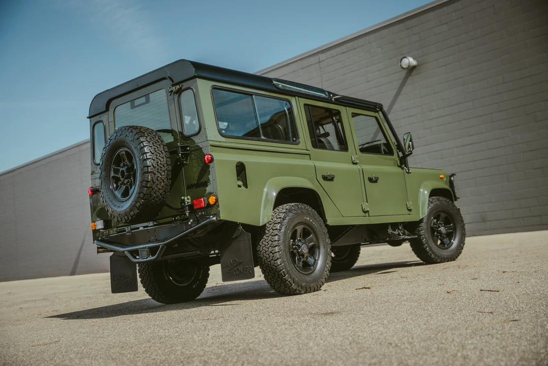 1986 Land Rover Defender 110 - Image 7 of 31