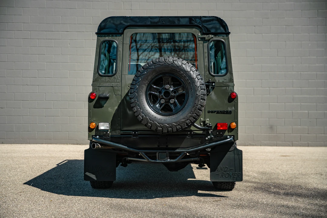1986 Land Rover Defender 110 - Image 9 of 31