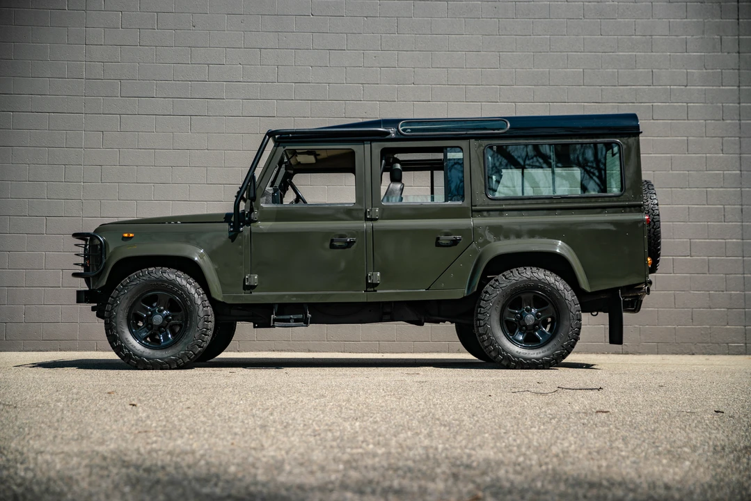 1986 Land Rover Defender 110 - Image 11 of 31
