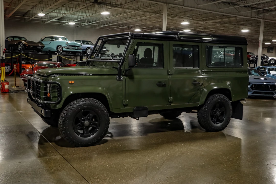 1986 Land Rover Defender 110 - Image 13 of 31
