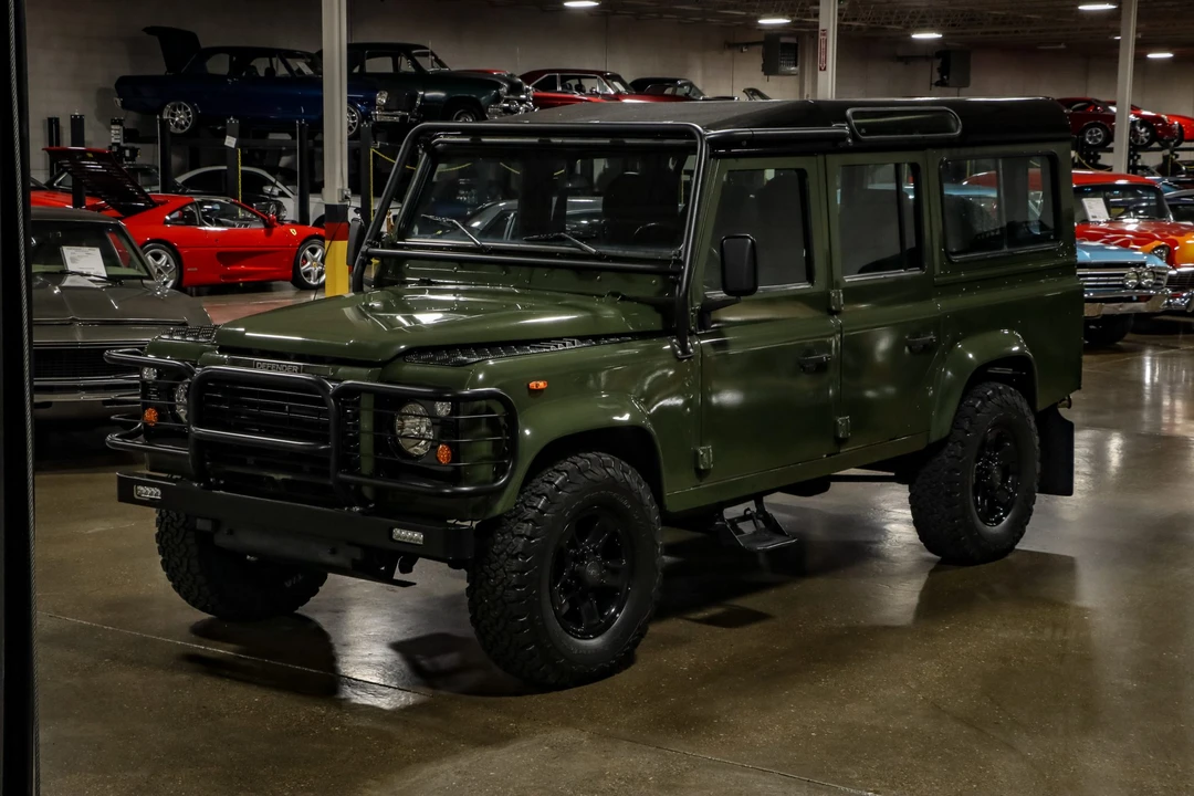 1986 Land Rover Defender 110 - Image 14 of 31