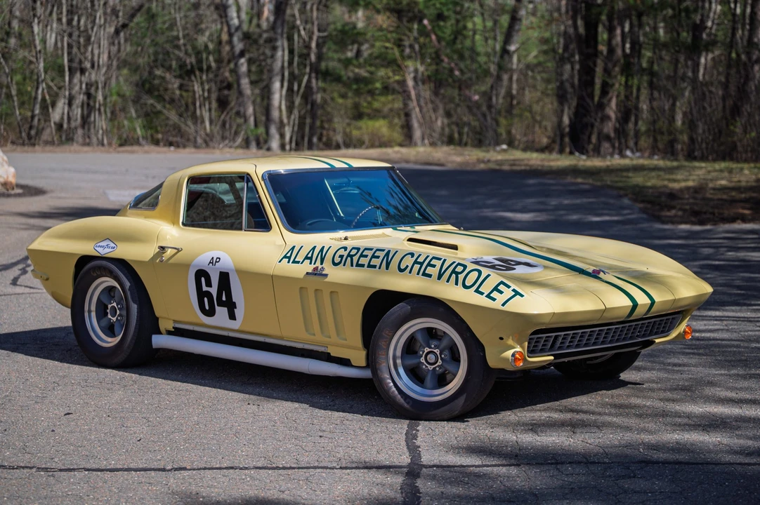 1966 Chevrolet Corvette C2 - Image 4 of 31