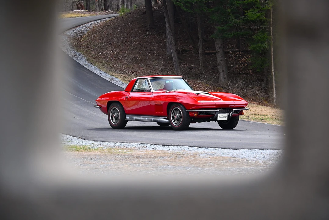 1967 Chevrolet Corvette C2 - Image 15 of 31