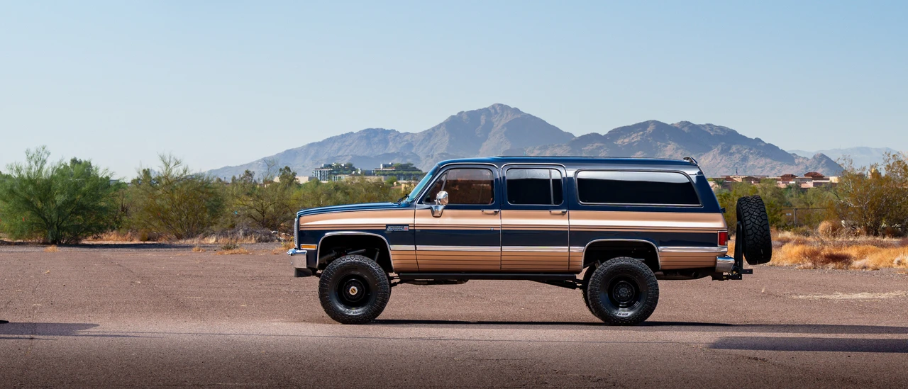 1987 GMC Suburban 7th Gen - Image 15 of 31