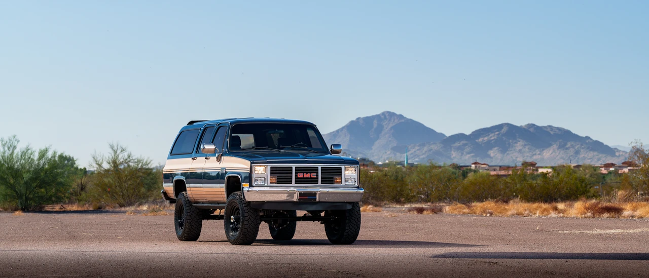 1987 GMC Suburban 7th Gen - Image 3 of 31