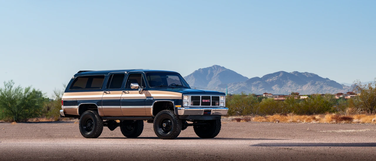 1987 GMC Suburban 7th Gen - Image 5 of 31