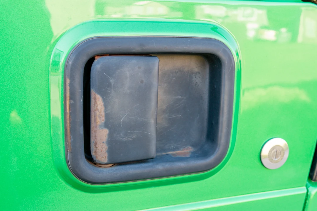 2004 Jeep TJ Wrangler - Image 19 of 31