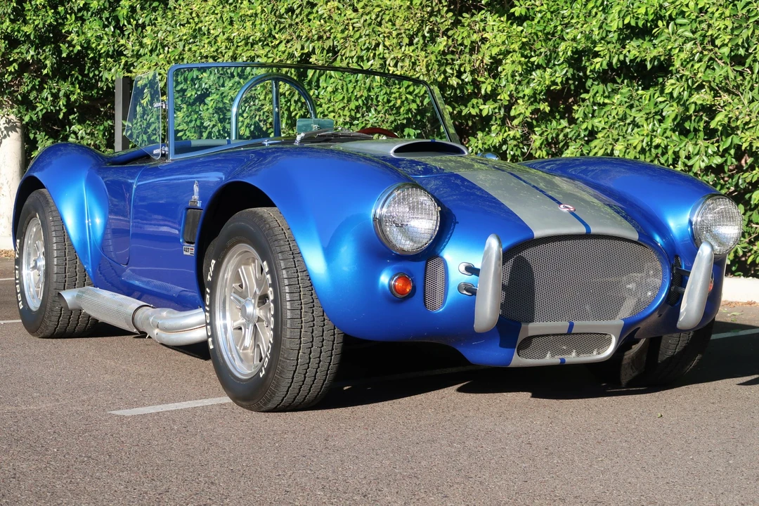 Shelby Cobra Replica - Image 18 of 31