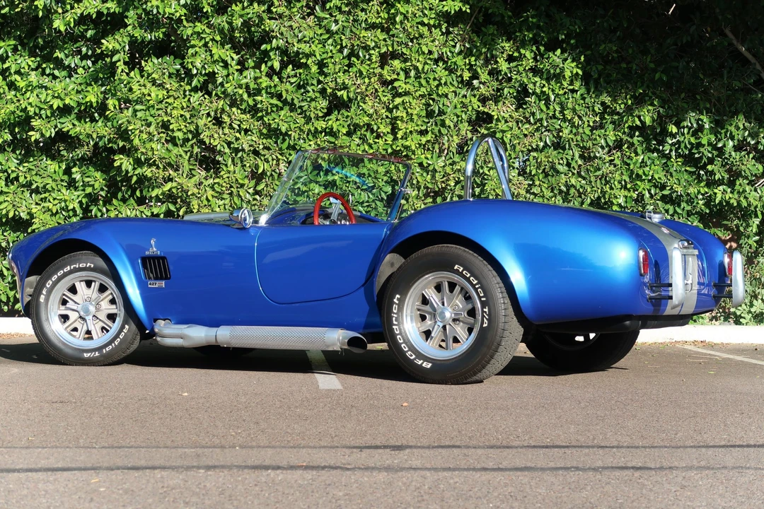 Shelby Cobra Replica - Image 8 of 31