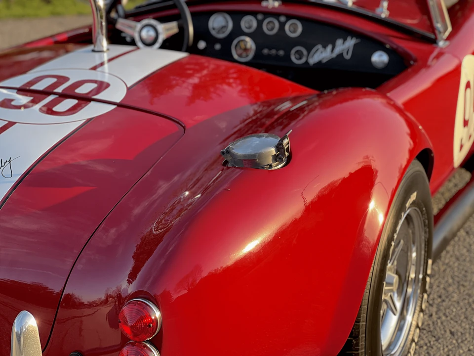 Shelby Cobra Replica - Image 27 of 31
