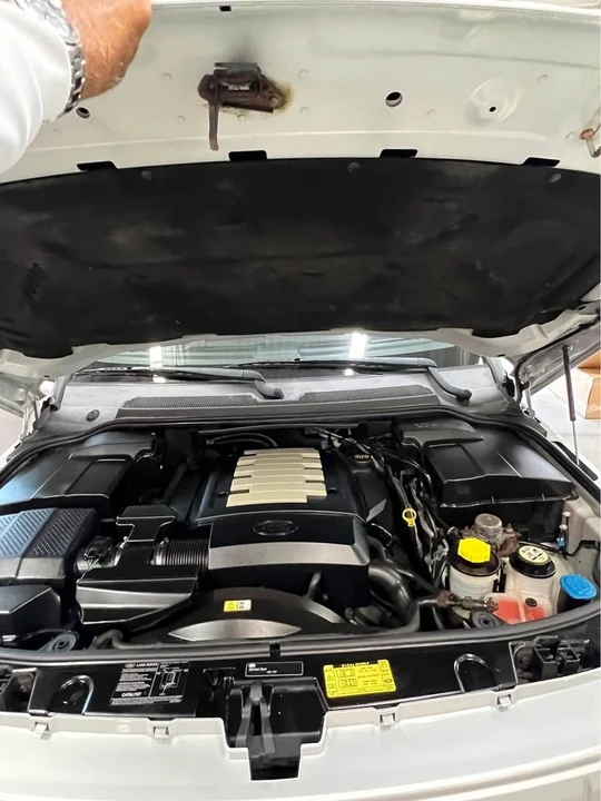 2005 Land Rover Discovery 3rd Gen - Image 3 of 5