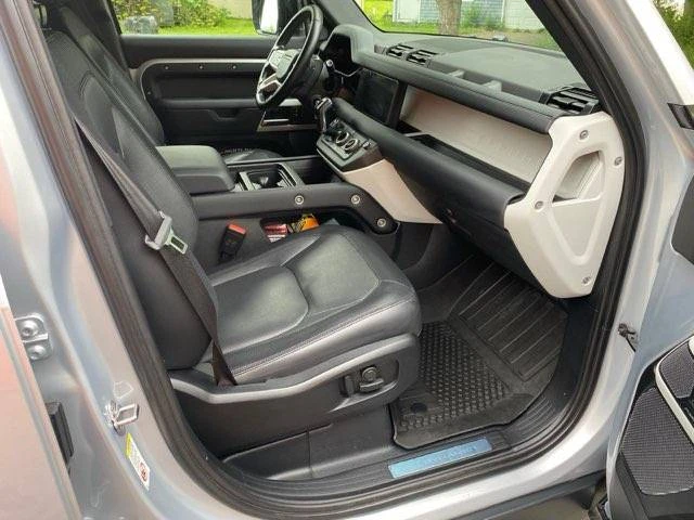 2024 Land Rover Defender L663 - Image 7 of 10