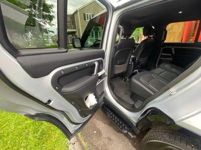 2024 Land Rover Defender L663 - Image 9 of 10
