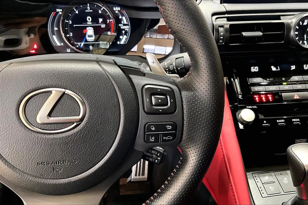 2023 Lexus IS 3rd Gen - Image 23 of 31