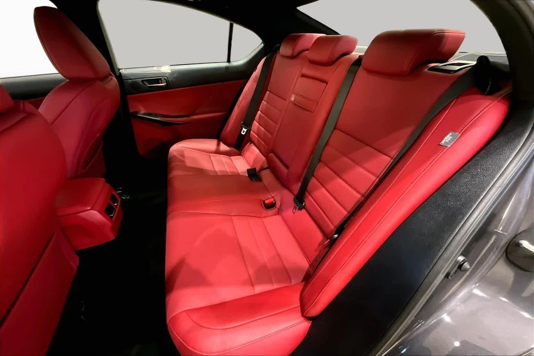 2023 Lexus IS 3rd Gen - Image 18 of 31