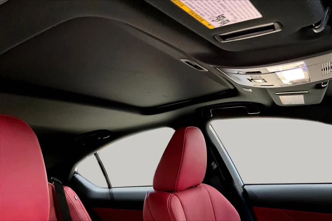 2023 Lexus IS 3rd Gen - Image 13 of 31
